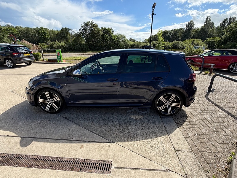 Volkswagen Golf 2.0 TSI BlueMotion Tech R Hatchback 5dr Petrol Manual 4Motion Euro 6 (s/s) (300 ps) - U10004188