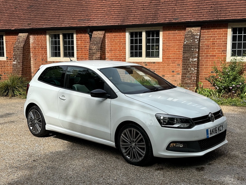 Volkswagen Polo 1.4 TSI BlueMotion Tech ACT BlueGT Hatchback 3dr Petrol DSG Euro 6 (s/s) (150 ps) - U10004190