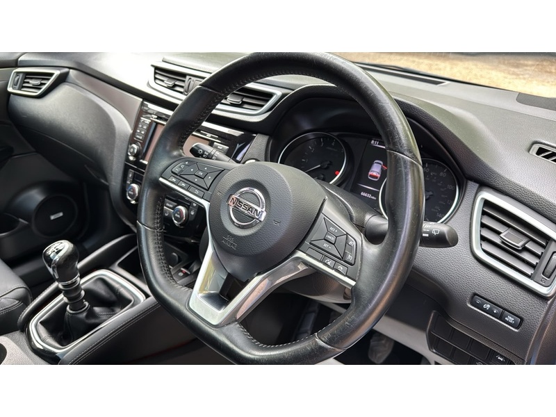 Nissan Qashqai 1.2 DIG-T Tekna SUV 5dr Petrol Manual Euro 6 (s/s) (115 ps) - U10004191