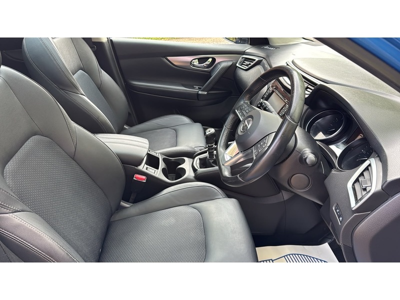 Nissan Qashqai 1.2 DIG-T Tekna SUV 5dr Petrol Manual Euro 6 (s/s) (115 ps) - U10004191