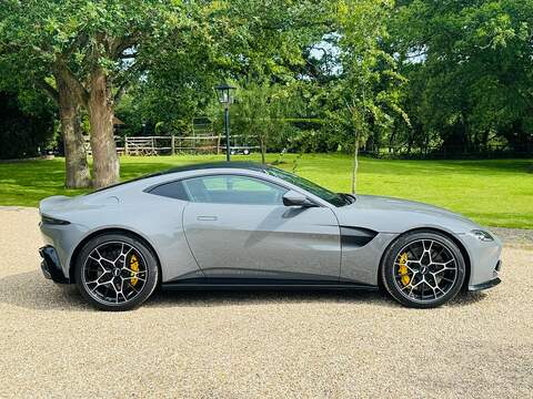 Aston Martin Vantage 4.0 V8 Coupe 2dr Petrol Manual Euro 6 (510 ps) - U10004192