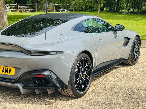 Aston Martin Vantage 4.0 V8 Coupe 2dr Petrol Manual Euro 6 (510 ps) - U10004192