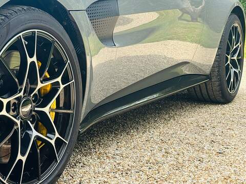 Aston Martin Vantage 4.0 V8 Coupe 2dr Petrol Manual Euro 6 (510 ps) - U10004192