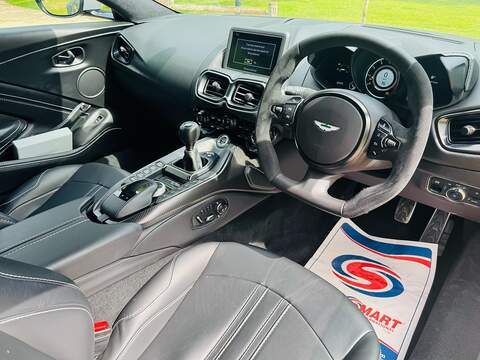 Aston Martin Vantage 4.0 V8 Coupe 2dr Petrol Manual Euro 6 (510 ps) - U10004192