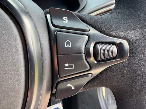 Aston Martin Vantage 4.0 V8 Coupe 2dr Petrol Manual Euro 6 (510 ps) - U10004192