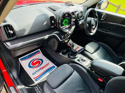 MINI Countryman 1.5 7.6kWh Cooper SE SUV 5dr Petrol Plug-in Hybrid Auto ALL4 Euro 6 (s/s) (224 ps) - U10004193