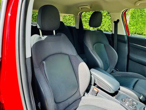 MINI Countryman 1.5 7.6kWh Cooper SE SUV 5dr Petrol Plug-in Hybrid Auto ALL4 Euro 6 (s/s) (224 ps) - U10004193