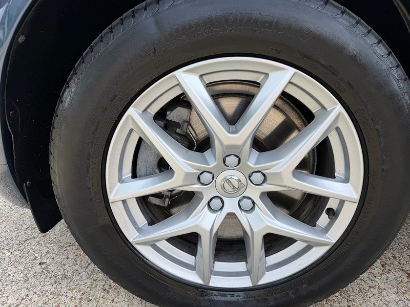 Volvo XC60 2.0 B4 MHEV Momentum SUV 5dr Diesel Hybrid Auto AWD Euro 6 (s/s) (197 ps) - U10004199