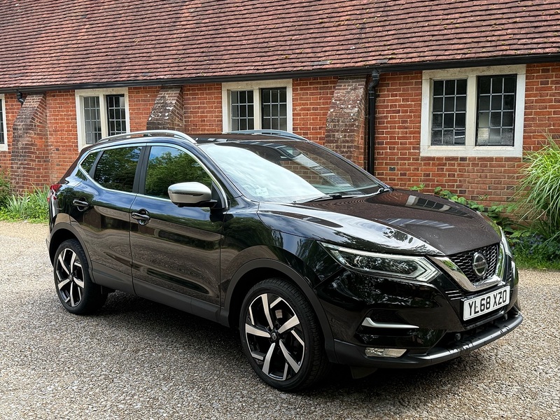 Nissan Qashqai 1.3 DIG-T Tekna+ SUV 5dr Petrol Manual Euro 6 (s/s) (140 ps) - U10004214