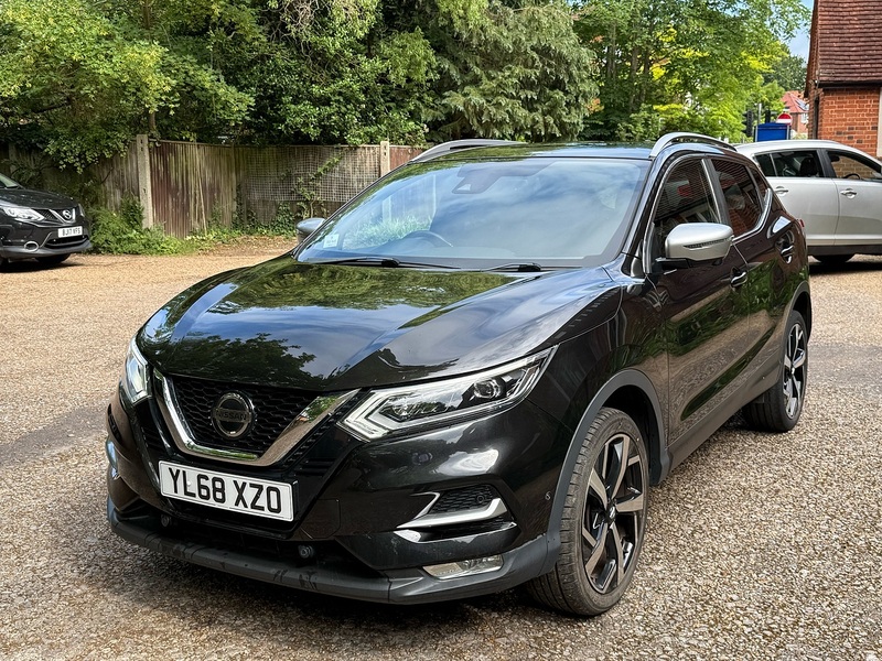 Nissan Qashqai 1.3 DIG-T Tekna+ SUV 5dr Petrol Manual Euro 6 (s/s) (140 ps) - U10004214