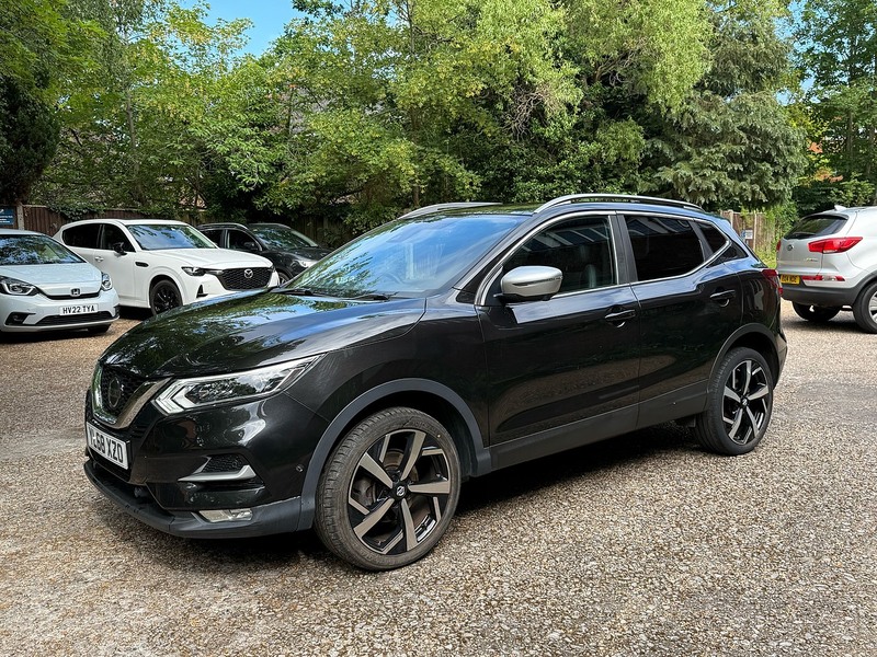 Nissan Qashqai 1.3 DIG-T Tekna+ SUV 5dr Petrol Manual Euro 6 (s/s) (140 ps) - U10004214