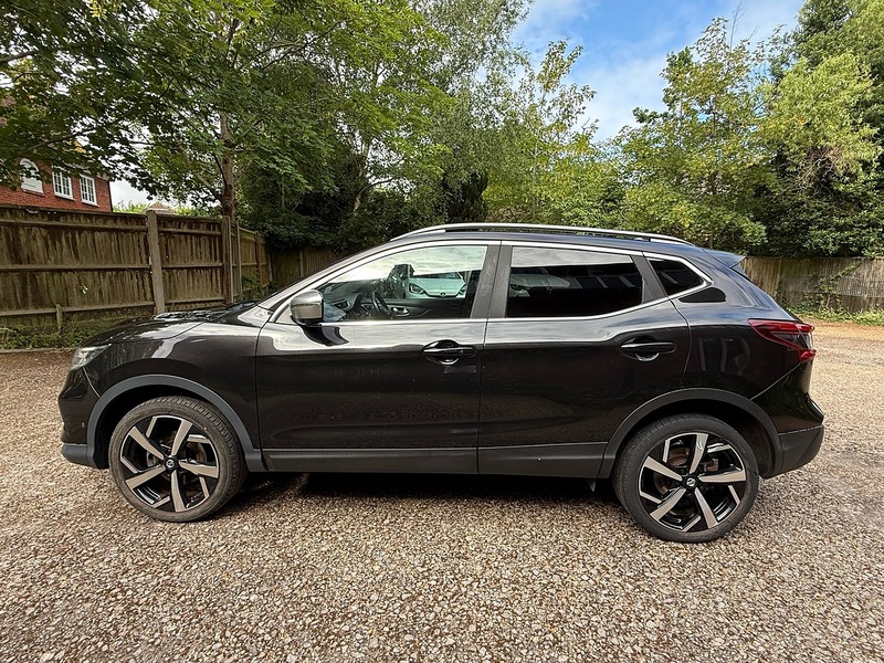 Nissan Qashqai 1.3 DIG-T Tekna+ SUV 5dr Petrol Manual Euro 6 (s/s) (140 ps) - U10004214