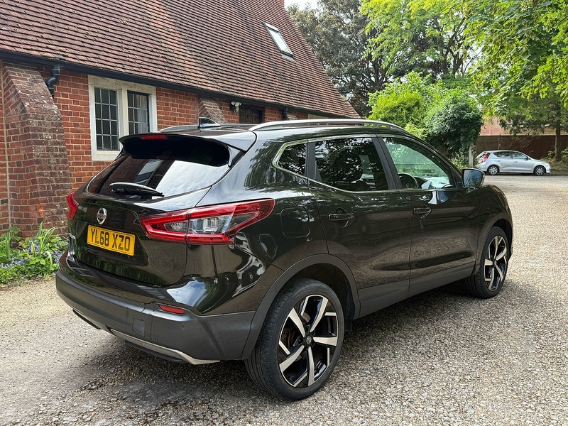Nissan Qashqai 1.3 DIG-T Tekna+ SUV 5dr Petrol Manual Euro 6 (s/s) (140 ps) - U10004214