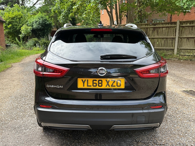 Nissan Qashqai 1.3 DIG-T Tekna+ SUV 5dr Petrol Manual Euro 6 (s/s) (140 ps) - U10004214
