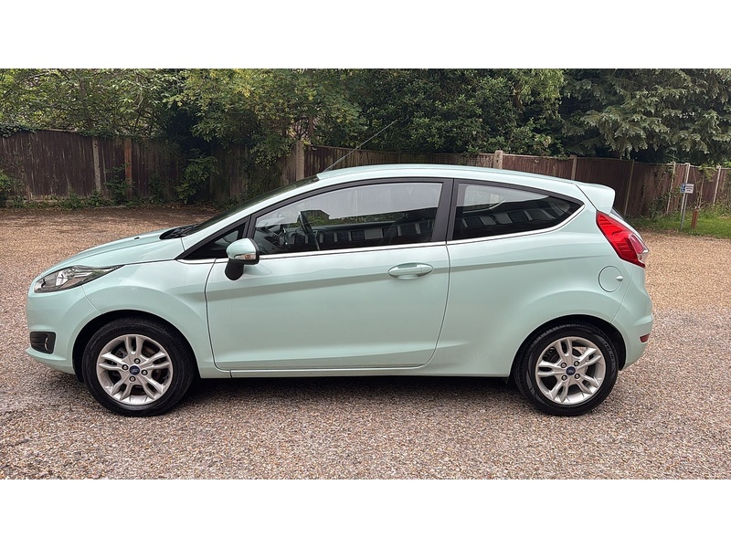 Ford Fiesta 1.25 Zetec Hatchback 3dr Petrol Manual Euro 6 (82 ps) - U10004217