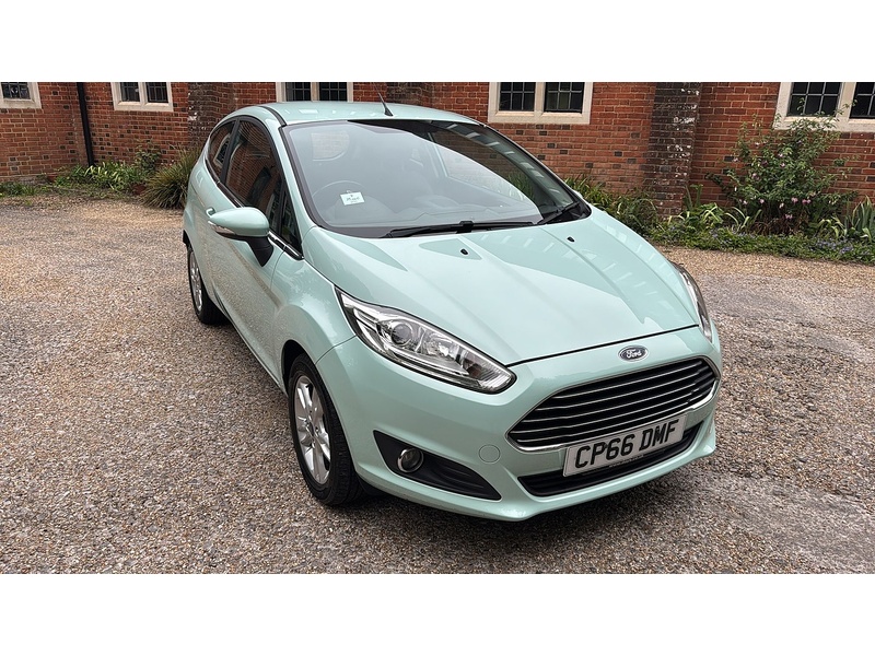Ford Fiesta 1.25 Zetec Hatchback 3dr Petrol Manual Euro 6 (82 ps) - U10004217