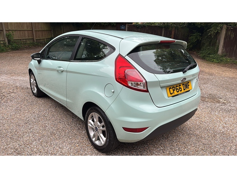 Ford Fiesta 1.25 Zetec Hatchback 3dr Petrol Manual Euro 6 (82 ps) - U10004217