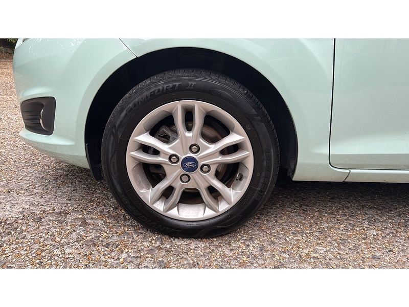 Ford Fiesta 1.25 Zetec Hatchback 3dr Petrol Manual Euro 6 (82 ps) - U10004217
