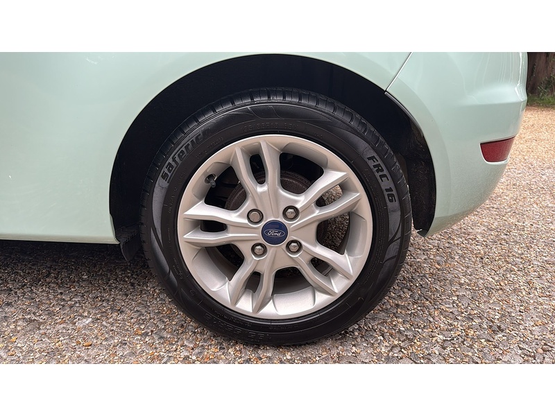 Ford Fiesta 1.25 Zetec Hatchback 3dr Petrol Manual Euro 6 (82 ps) - U10004217