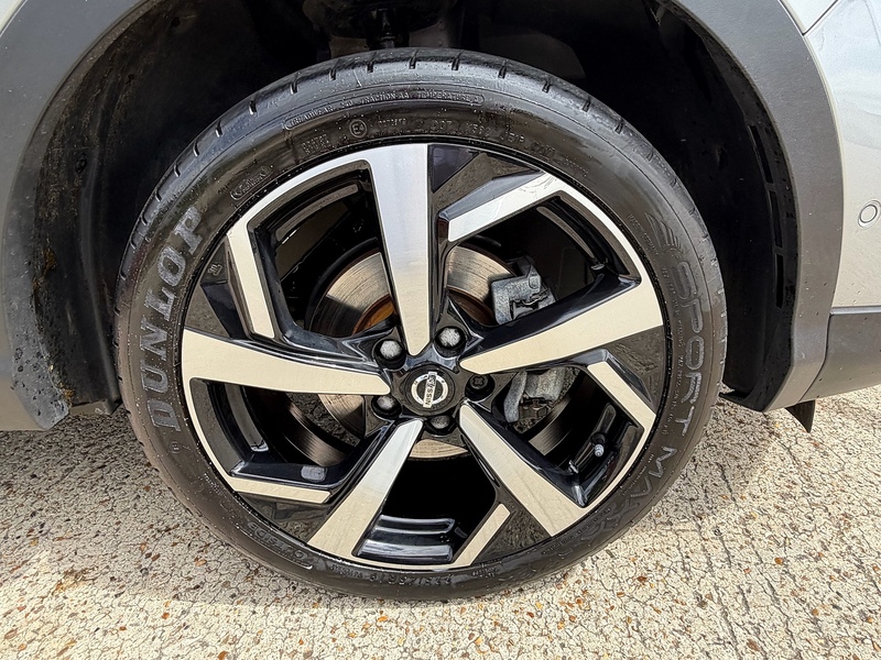 Nissan Qashqai 1.2 DIG-T Tekna SUV 5dr Petrol XTRON Euro 6 (s/s) (115 ps) - U10004220
