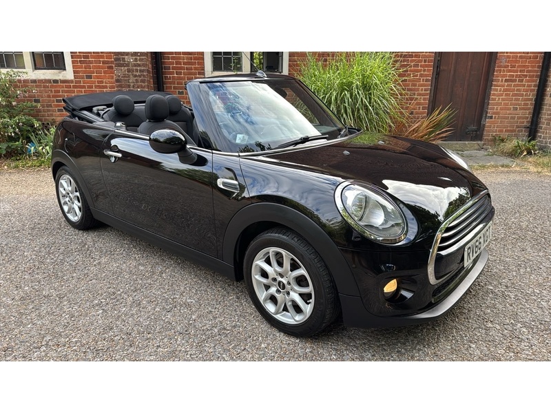 MINI Convertible 1.5 Cooper Convertible 2dr Petrol Manual Euro 6 (s/s) (136 ps) - U10004231