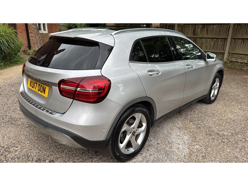 Mercedes-Benz GLA 2.1 GLA200d Sport (Premium Plus) SUV 5dr Diesel 7G-DCT Euro 6 (s/s) (136 ps) - U10004232