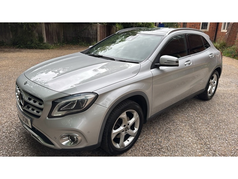 Mercedes-Benz GLA 2.1 GLA200d Sport (Premium Plus) SUV 5dr Diesel 7G-DCT Euro 6 (s/s) (136 ps) - U10004232