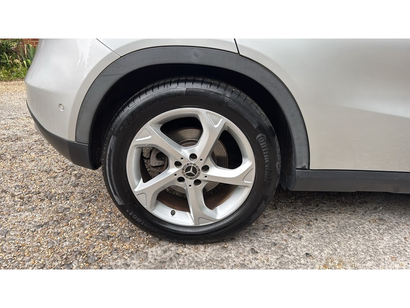 Mercedes-Benz GLA 2.1 GLA200d Sport (Premium Plus) SUV 5dr Diesel 7G-DCT Euro 6 (s/s) (136 ps) - U10004232