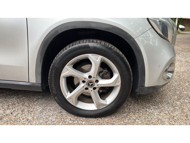 Mercedes-Benz GLA 2.1 GLA200d Sport (Premium Plus) SUV 5dr Diesel 7G-DCT Euro 6 (s/s) (136 ps) - U10004232