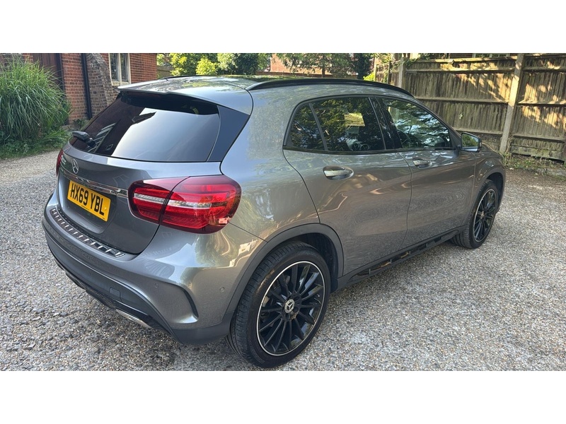 Mercedes-Benz GLA 1.6 GLA200 AMG Line Edition (Plus) SUV 5dr Petrol 7G-DCT Euro 6 (s/s) (156 ps) - U10004233