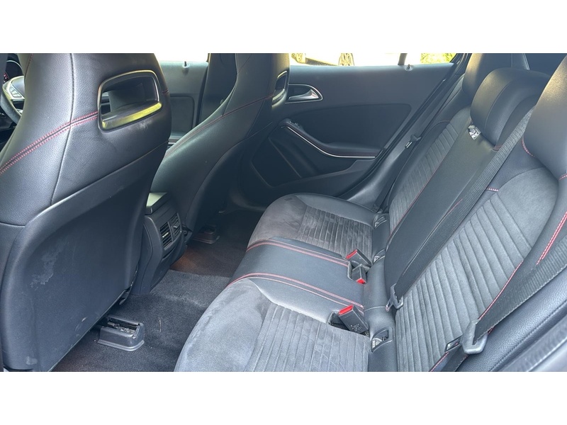 Mercedes-Benz GLA 1.6 GLA200 AMG Line Edition (Plus) SUV 5dr Petrol 7G-DCT Euro 6 (s/s) (156 ps) - U10004233