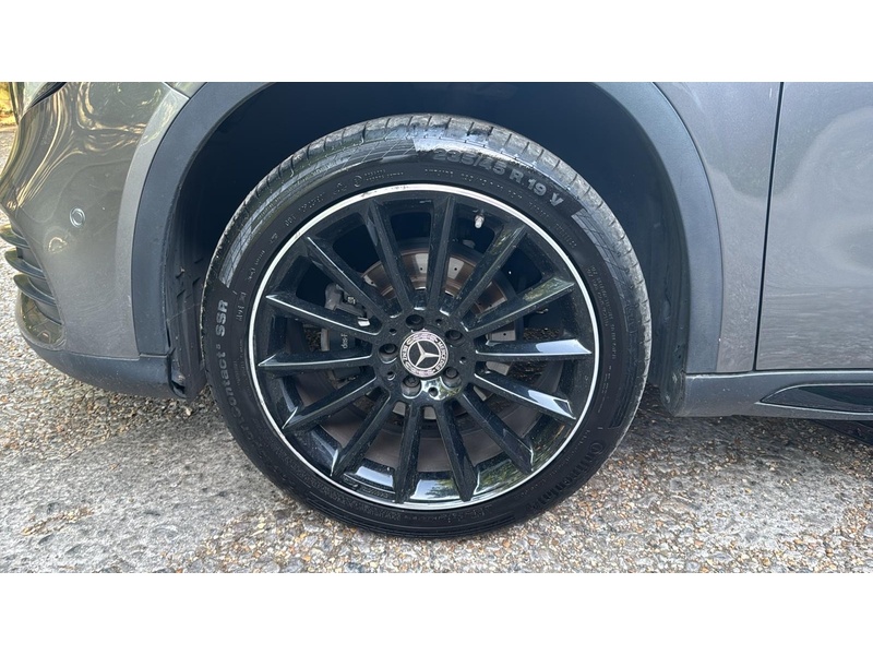 Mercedes-Benz GLA 1.6 GLA200 AMG Line Edition (Plus) SUV 5dr Petrol 7G-DCT Euro 6 (s/s) (156 ps) - U10004233
