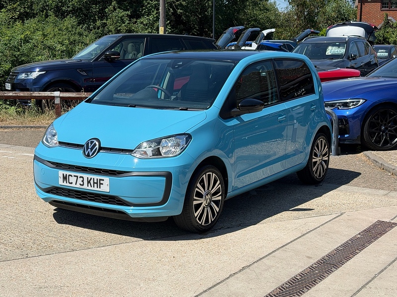 Volkswagen up! 1.0 Black Edition Hatchback 5dr Petrol Manual Euro 6 (s/s) (65 ps) - U10004235