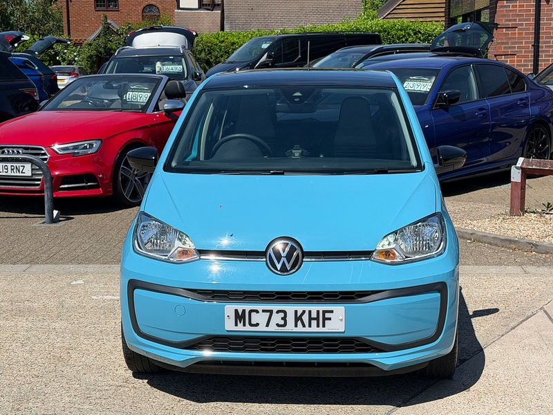 Volkswagen up! 1.0 Black Edition Hatchback 5dr Petrol Manual Euro 6 (s/s) (65 ps) - U10004235