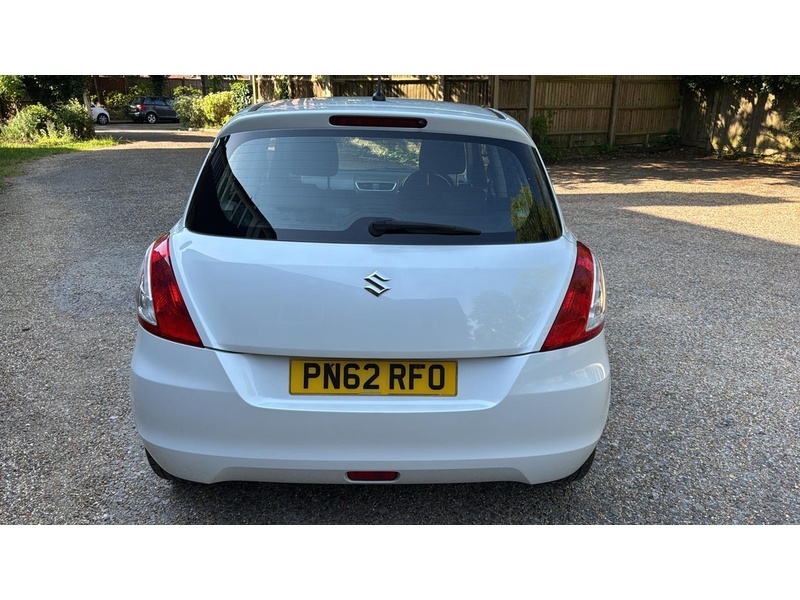 Suzuki Swift 1.2 SZ3 Hatchback 5dr Petrol Manual Euro 5 (94 ps) - U10004236