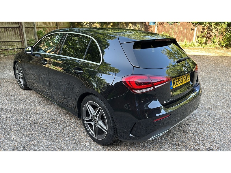 Mercedes-Benz A Class 1.5 A180d AMG Line 7G-DCT Euro 6 (s/s) 5dr - U10004238