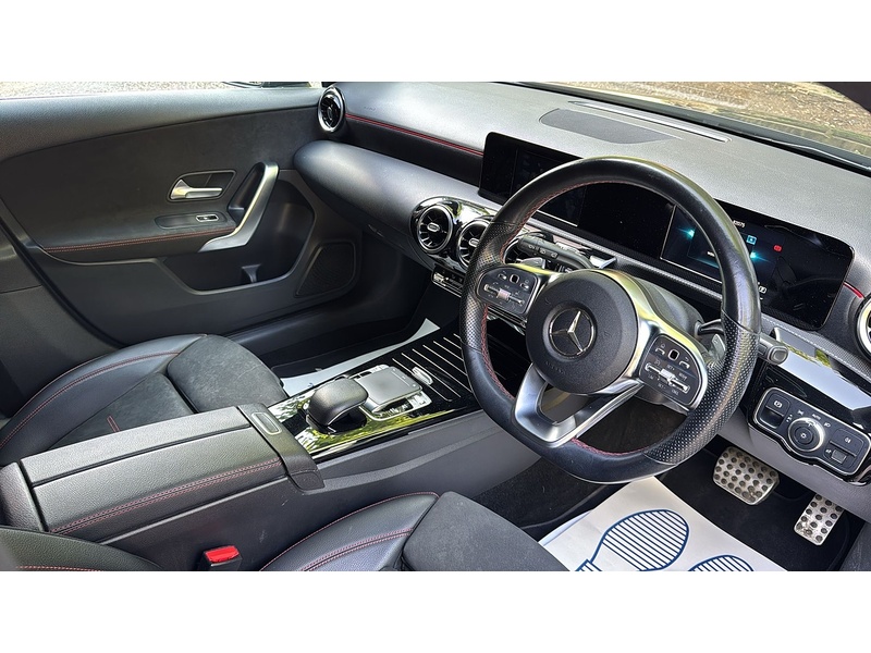 Mercedes-Benz A Class 1.5 A180d AMG Line 7G-DCT Euro 6 (s/s) 5dr - U10004238