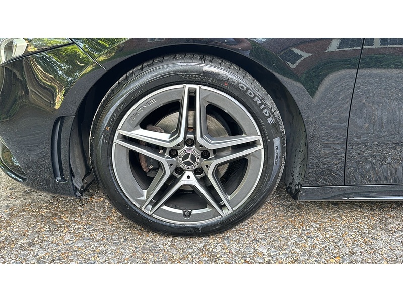 Mercedes-Benz A Class 1.5 A180d AMG Line 7G-DCT Euro 6 (s/s) 5dr - U10004238