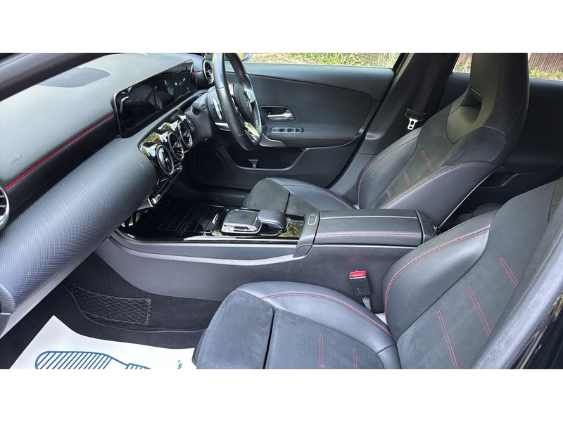 Mercedes-Benz A Class 1.5 A180d AMG Line 7G-DCT Euro 6 (s/s) 5dr - U10004238