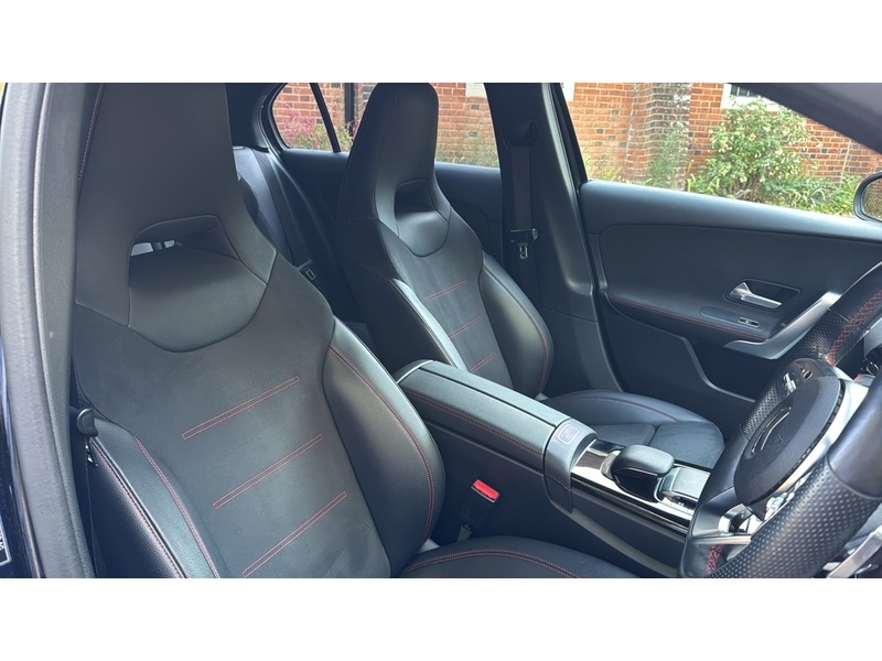 Mercedes-Benz A Class 1.5 A180d AMG Line 7G-DCT Euro 6 (s/s) 5dr - U10004238