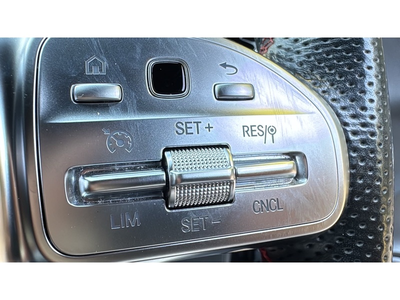 Mercedes-Benz A Class 1.5 A180d AMG Line 7G-DCT Euro 6 (s/s) 5dr - U10004238