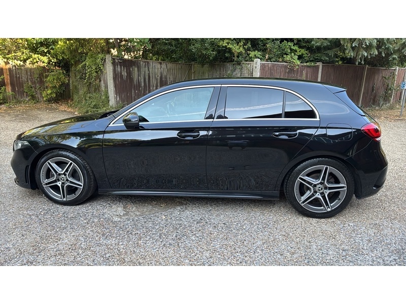 Mercedes-Benz A Class 1.5 A180d AMG Line 7G-DCT Euro 6 (s/s) 5dr - U10004238
