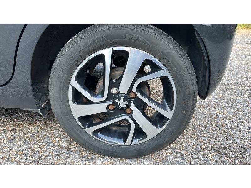 Peugeot 108 1.2 PureTech Allure Hatchback 5dr Petrol Manual Euro 6 (82 ps) - U10004240