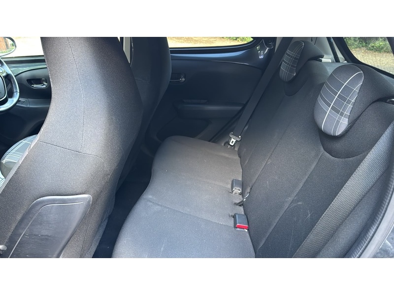 Peugeot 108 1.2 PureTech Allure Hatchback 5dr Petrol Manual Euro 6 (82 ps) - U10004240