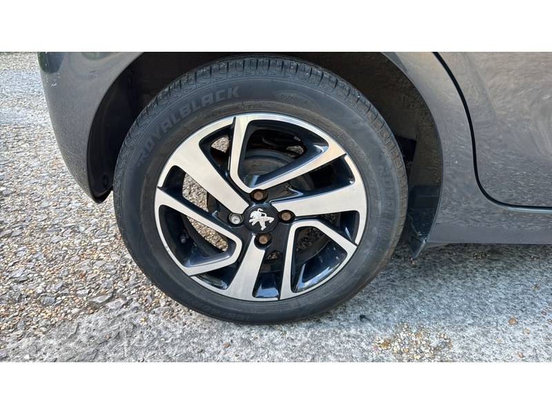 Peugeot 108 1.2 PureTech Allure Hatchback 5dr Petrol Manual Euro 6 (82 ps) - U10004240