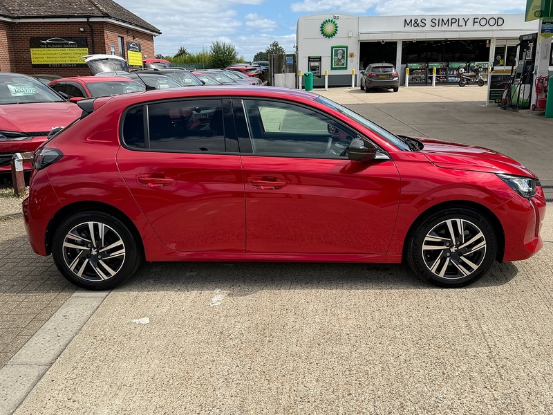 Peugeot 208 1.2 PureTech Allure Premium + Hatchback 5dr Petrol Manual Euro 6 (s/s) (100 ps) - U10004242