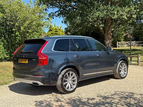 Volvo XC90 2.0h T8 Twin Engine Recharge 11.6kWh Inscription Pro SUV 5dr Petrol Plug-in Hybrid Auto 4WD Euro 6 - U10004243
