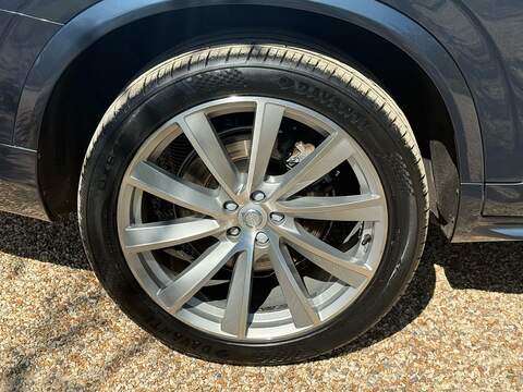 Volvo XC90 2.0h T8 Twin Engine Recharge 11.6kWh Inscription Pro SUV 5dr Petrol Plug-in Hybrid Auto 4WD Euro 6 - U10004243