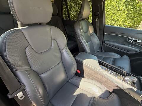 Volvo XC90 2.0h T8 Twin Engine Recharge 11.6kWh Inscription Pro SUV 5dr Petrol Plug-in Hybrid Auto 4WD Euro 6 - U10004243