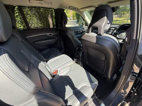 Volvo XC90 2.0h T8 Twin Engine Recharge 11.6kWh Inscription Pro SUV 5dr Petrol Plug-in Hybrid Auto 4WD Euro 6 - U10004243